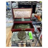 JEWELRY BOXES / COMPACT