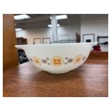 LARGE VTG PYREX CINDERELLA BOWL TOWN & COUNTRY