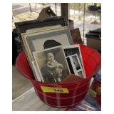 LOT OF VINTAGE PHOTOGRAPHS