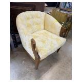 VNTAGE HORSESHOE BACK CHAIR