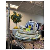 LOT OF LEMONS / PLATES TEAPOT / DECOR LOT OF LEMONS / PLATES TEAPOT / DECOR