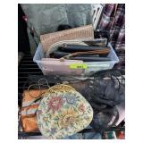 LARGE LOT OF MIXED WALLETS / CLUTCH BAG ETC LARGE LOT OF MIXED WALLETS / CLUTCH BAG ETC