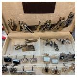 LARGE LOT OF MIXED CUFFLINKS & TIE CLASPS LARGE LOT OF MIXED CUFFLINKS & TIE CLASPS