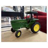ERTL DIE CAST TRACTOR