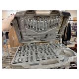WRENCHES & SOCKET SET
