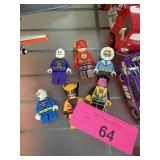 LOT OF LEGO FIGURINES JOKER WOLVERINE MORE