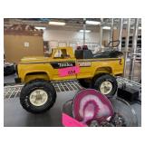VINTAGE METAL TONKA TRUCK VINTAGE METAL TONKA TRUCK