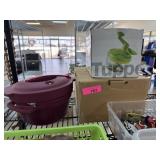 2PC TUPPERWARE LOT 2PC TUPPERWARE LOT