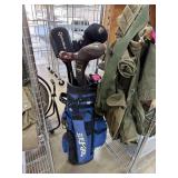 LOT OF GOLF CLUBS & BAG LOT OF GOLF CLUBS & BAG