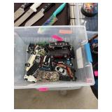 LARGE LOT OF MIXED DIE CAST CARS LARGE LOT OF MIXED DIE CAST CARS