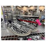 VANS SHOES ZEBRA PRINT MENS SIZE 8 VANS SHOES ZEBRA PRINT MENS SIZE 8