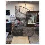 VINTAGE COLLAPSIBLE METAL FISHING BASKET VINTAGE COLLAPSIBLE METAL FISHING BASKET