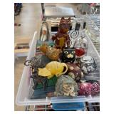 LOT OF COLLECTIBLES CATS ETC LOT OF COLLECTIBLES CATS ETC