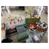 LARGE LOT OF SEWING ITEMS / PATTERNS ACCESSORIES LARGE LOT OF SEWING ITEMS / PATTERNS ACCESSORIES