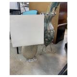 TABLE LAMP & GLASS VASE TABLE LAMP & GLASS VASE