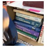 BOX OF BOOKS GARDENING ETC BOX OF BOOKS GARDENING ETC