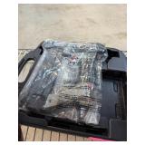 PORTER CABLE PNEUMATIC STAPLE GUN LOOKS NEW TO ME PORTER CABLE PNEUMATIC STAPLE GUN LOOKS NEW TO ME