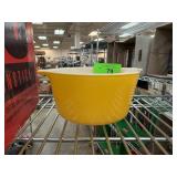 VINTAGE PYREX GLASS BOWL VINTAGE PYREX GLASS BOWL