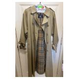 BURBERRY DESIGNER TRENCH COAT w LINER BURBERRY DESIGNER TRENCH COAT w LINER