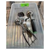LOT OF 4 ICE CREAM SCOOPS LOT OF 4 ICE CREAM SCOOPS