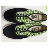 VAN ALIENS SHOES 5.5 / 7 VAN ALIENS SHOES 5.5 / 7