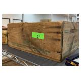 VINTAGE REMINGTON WOOD CRATE VINTAGE REMINGTON WOOD CRATE