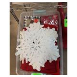 LARGE BIN OF CHRISTMAS DECORATION LARGE BIN OF CHRISTMAS DECORATION