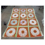 VINTAGE HAND MADE QUILT VINTAGE HAND MADE QUILT