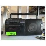 SINY AM FM CASSETTE RADIO SINY AM FM CASSETTE RADIO