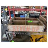 VINTAGE SEVEN UP WOOD CRATE VINTAGE SEVEN UP WOOD CRATE