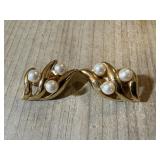 VINTAGE MARVELLA FAUX PEARL EARRINGS
