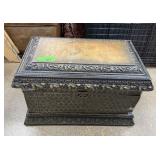 LIDDED CHEST / TRUNK BOX