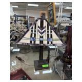 STAINED GLASS TABLE LAMP