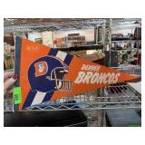 FOOTBALL PENANT DENVER BRONCOS