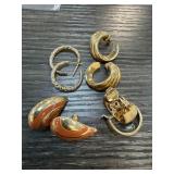 LOT OF 4 PAIRS OF EARRINGS LOT OF 4 PAIRS OF EARRINGS