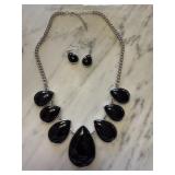 MATCHED NECKLACE & EARRINGS SET MATCHED NECKLACE & EARRINGS SET