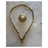 2PC MONET DESIGNER NECKLACE & BROOCH 2PC MONET DESIGNER NECKLACE & BROOCH