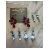 4 PAIRS OF EARRINGS 4 PAIRS OF EARRINGS