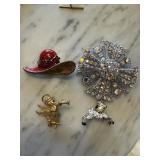 4PC BROOCH / PIN LOT 4PC BROOCH / PIN LOT