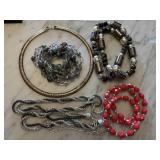 LOT OF NECKLACES LOT OF NECKLACES
