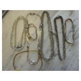 LOT OF NECKLACES / CHAINS LOT OF NECKLACES / CHAINS
