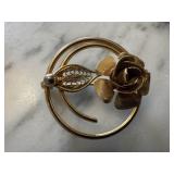 VINTAGE SARAH COVENTRY BROOCH / PIN VINTAGE SARAH COVENTRY BROOCH / PIN