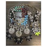 LOT OF 4 NECKLACES LOT OF 4 NECKLACES