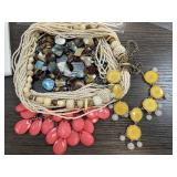 LOT OF 4 NECKLACES LOT OF 4 NECKLACES