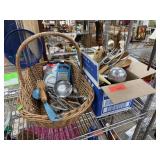 LARGE LOT OF UTENSILS / BASKET