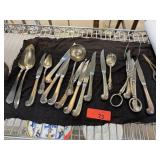LOT OF MIXED SILVERPLATE SILVER PLATE FLATWARE