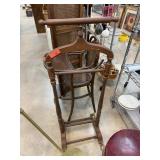VINTAGE WOOD VALET