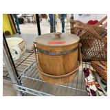 VINTAGE WOOD COOKIE JAR / ICE BUCKET