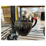 VINTAGE PORCELAIN TEAPOT