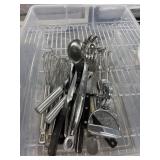 LOT OF NICE UTENSILS